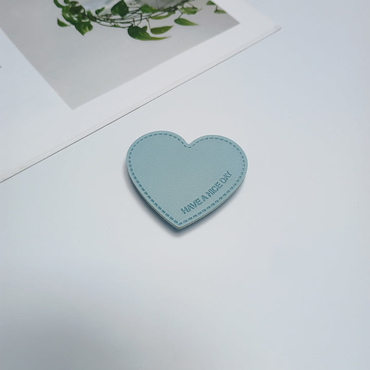 Heart-Shaped Phone Grip Stornfield