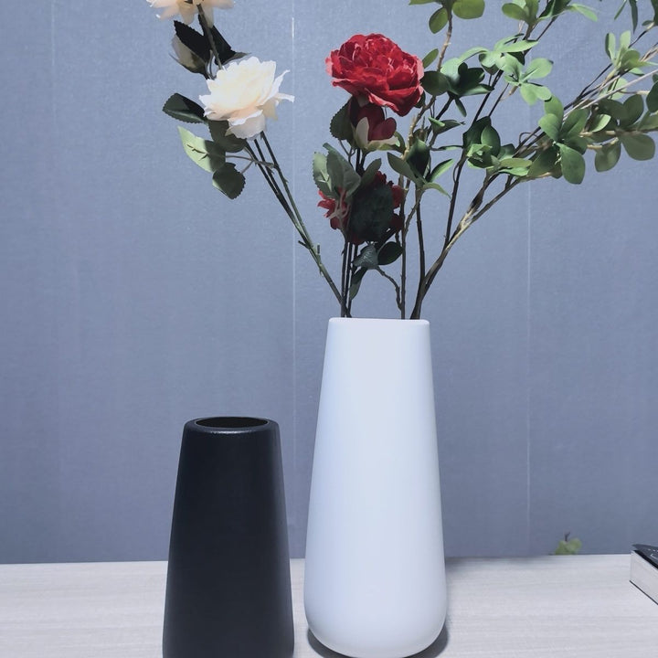 Modern Minimalistic Decorative Vase Stornfeild