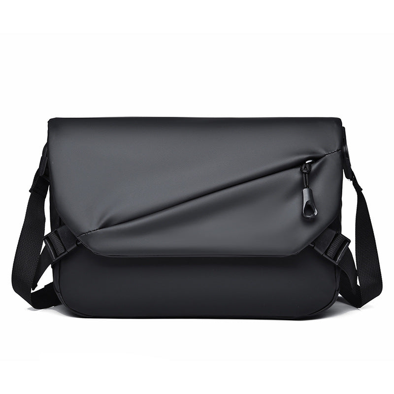 Water-Resistant Messenger Bag Stornfield