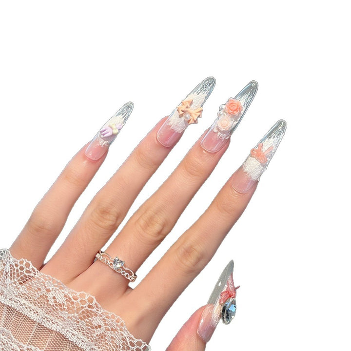 Decorative Floral Nail Press-On Set Stornfield