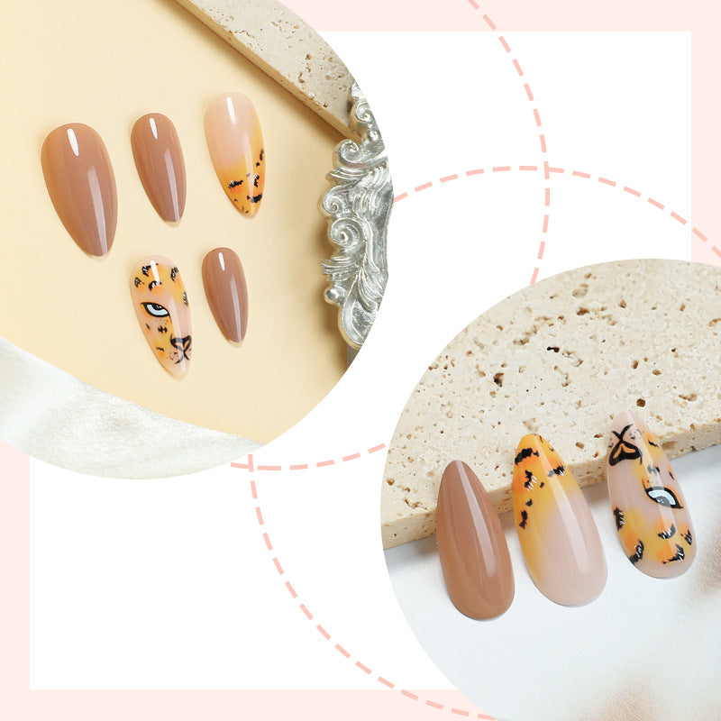 Creative Nail Art Set with Leopard Design and Glamorous Accents Stornfield