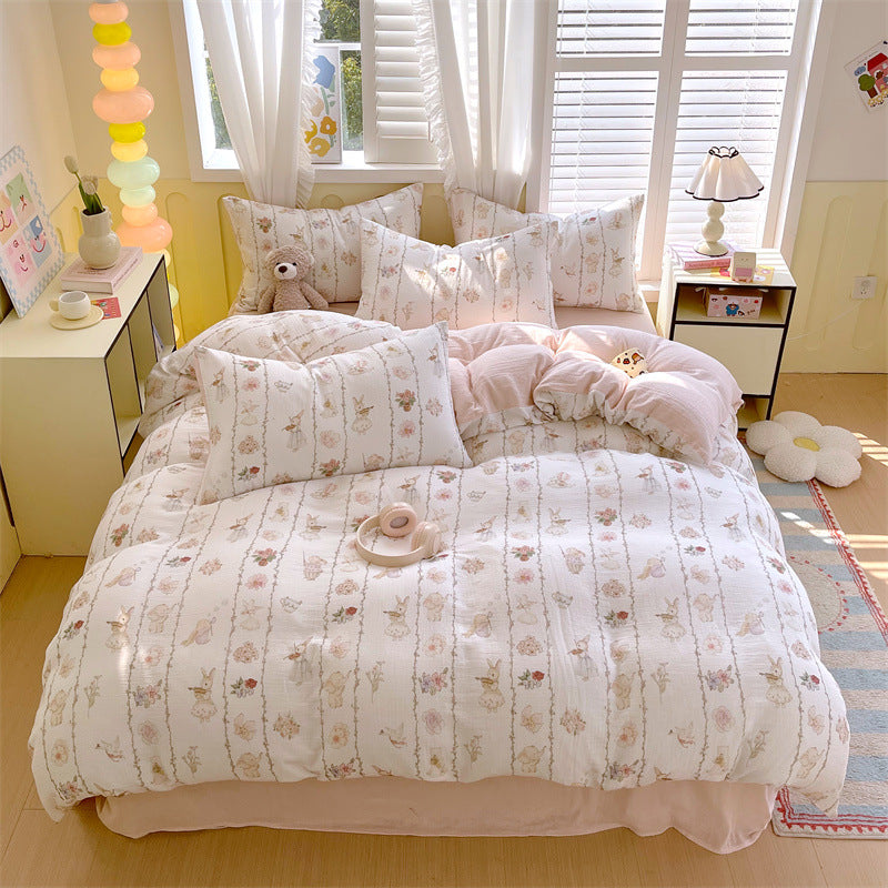 Cotton Gauze Quilted Duvet Cover and Pillowcase Set with Vintage Floral Bunny Print
