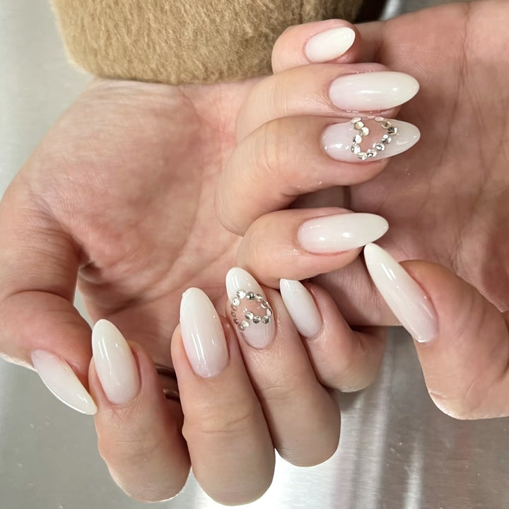 Glamorous Press-On Nail Art Set Stornfield
