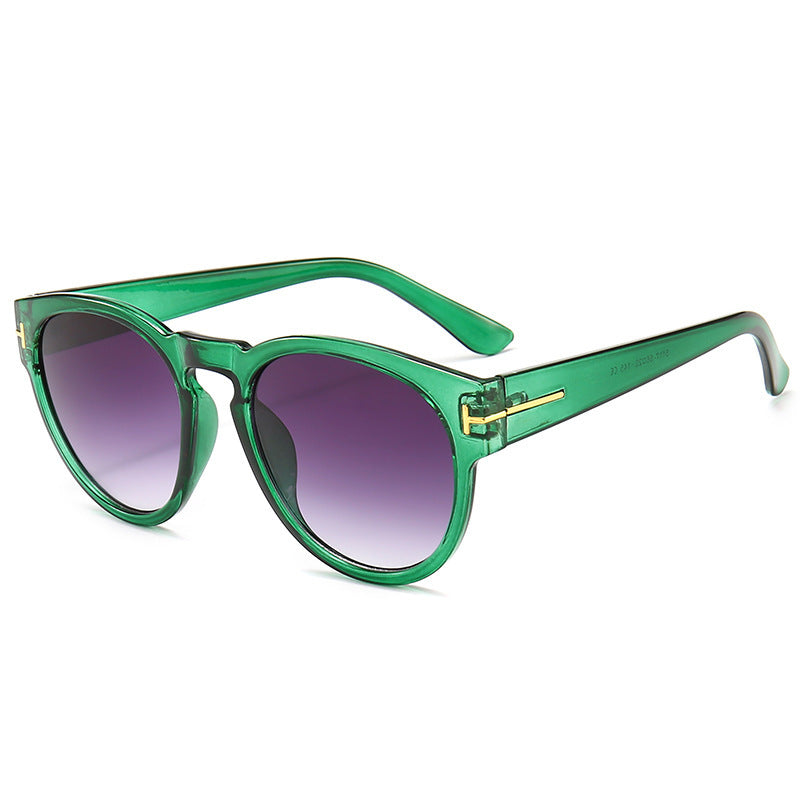 Stylish Vintage-Inspired Cat-Eye Sunglasses Stornfield