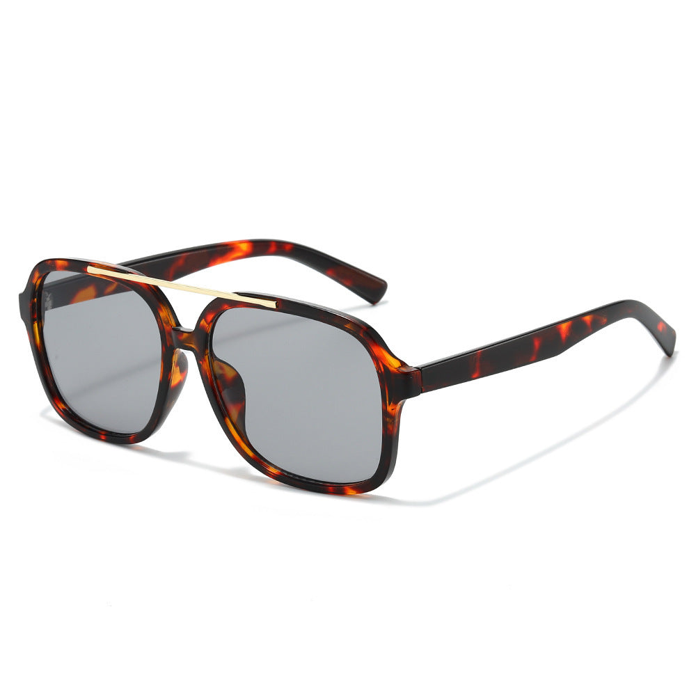 Retro-Inspired Tortoiseshell Sunglasses Stornfield