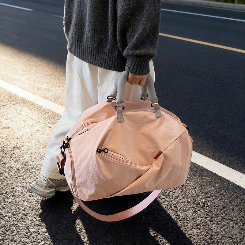 Sporty Travel Bag With Innovative Design Stornfield