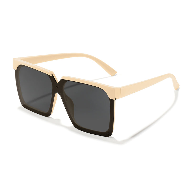 Women extravagantly designed sunglasses Stornfield