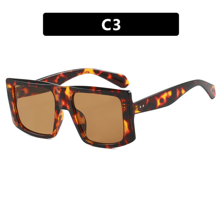 Women's square sunglasses with robust plastic frame and protective UV filter Stornfield