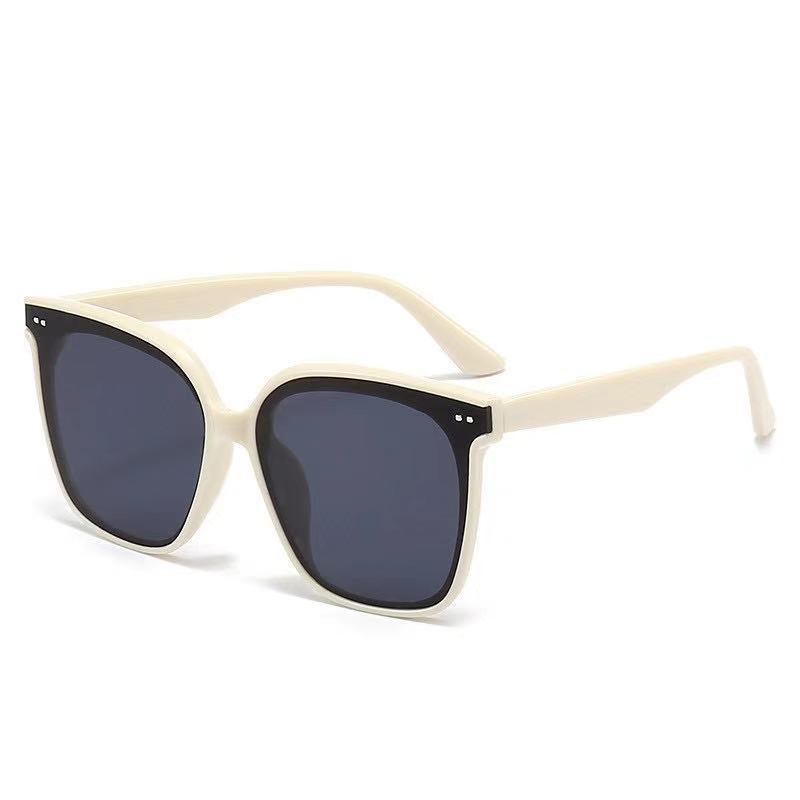 Fashion-Forward Sunglasses Stornfield