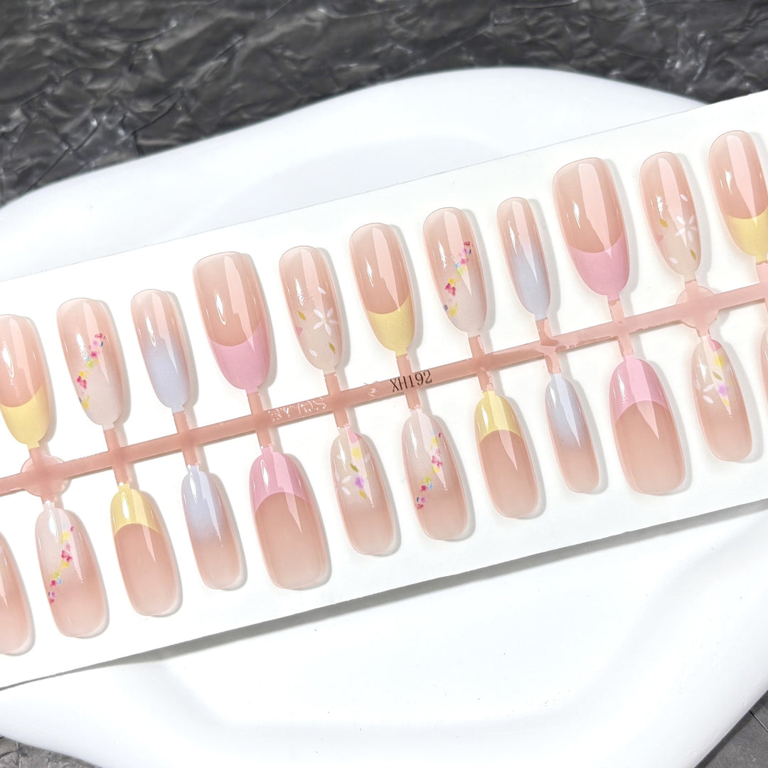 Artistic Press-On Nail Kit