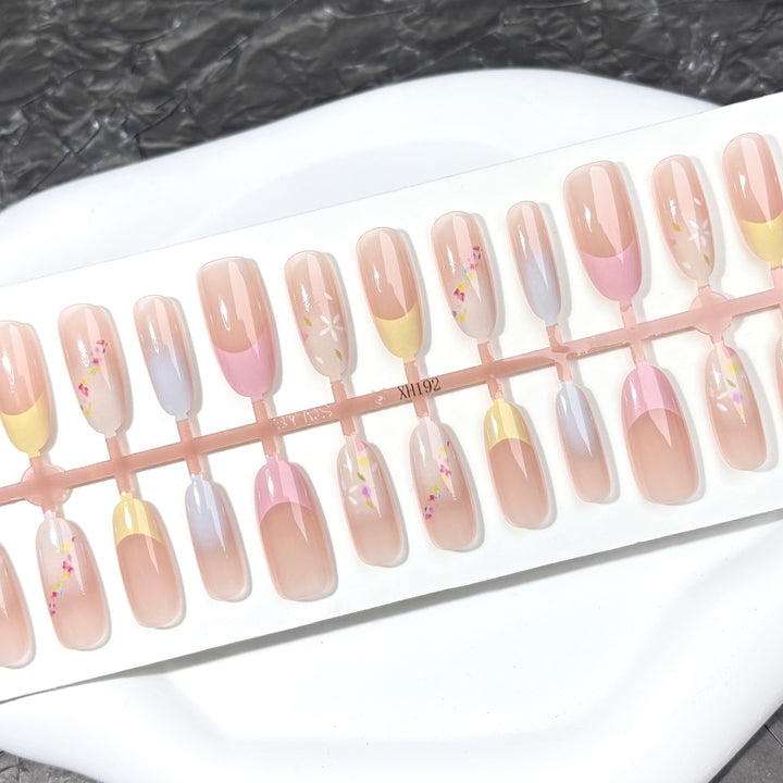 Artistic Press-On Nail Kit