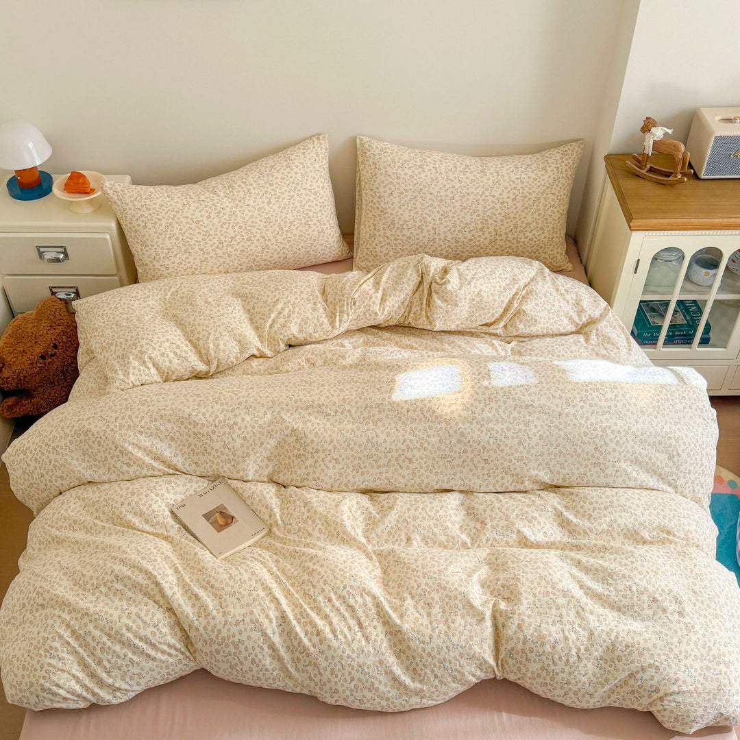 Soft Floral Patterned Duvet Cover Set