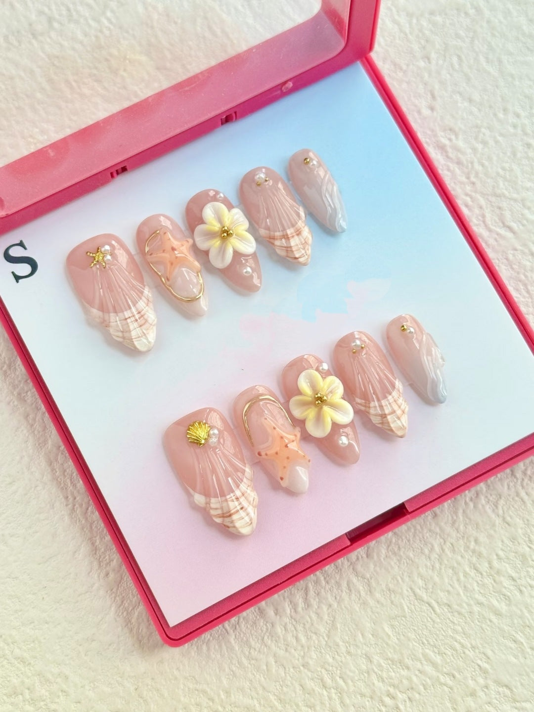 Artistic Shell-Inspired Press-On Nail Art Set