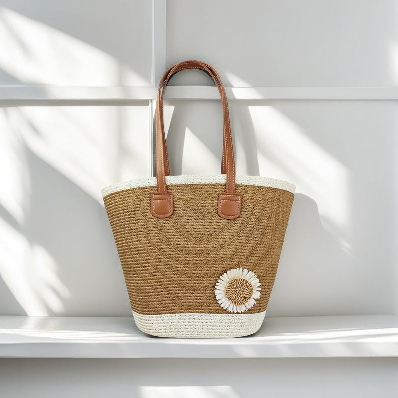 Beach bag with floral accents Stornfield
