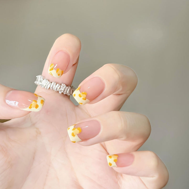 Artificial nails with leopard pattern Stornfield