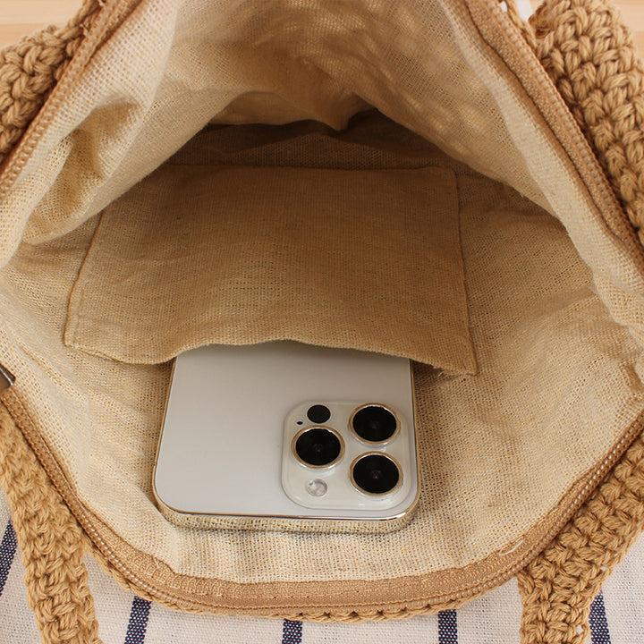 Handbag Made of Hand-Knotted Natural Material with Elegant Details Stornfield