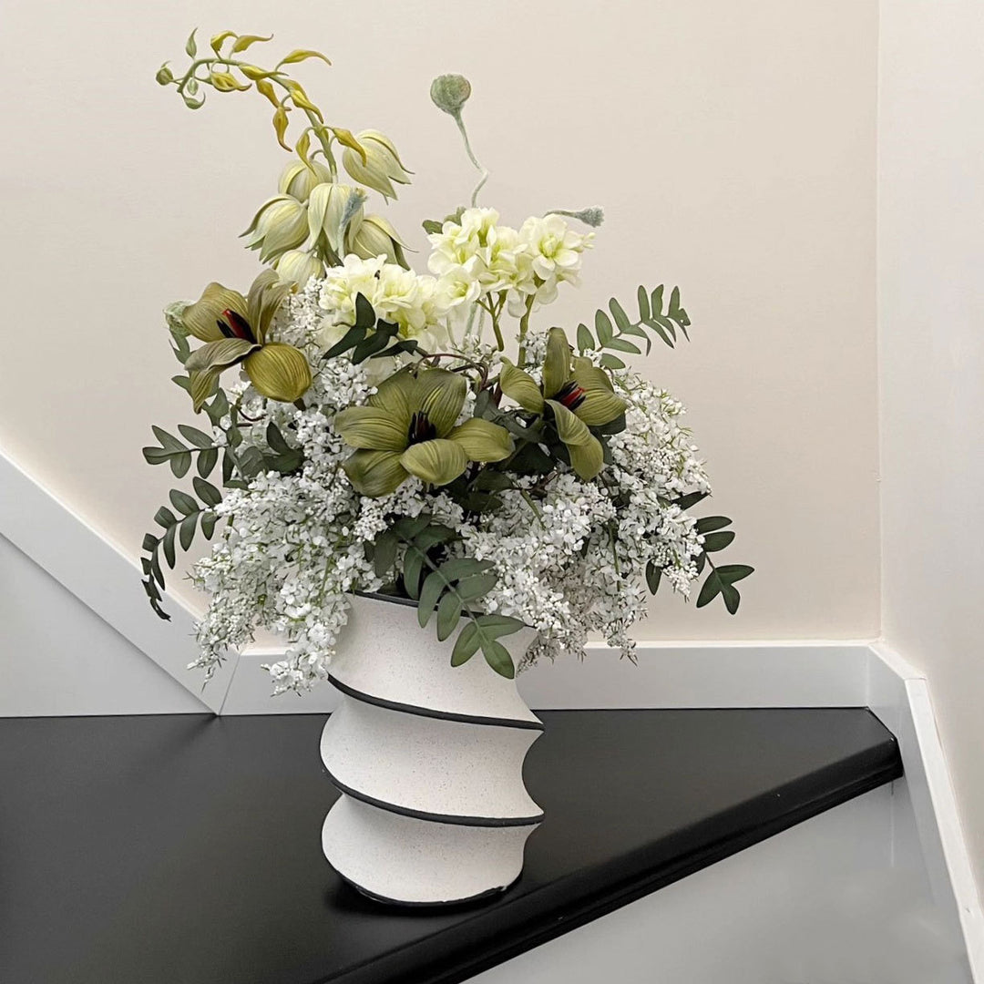 Lifelike Floral Bouquet Arrangement