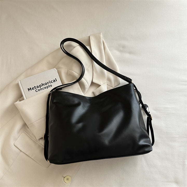 Sleek and Functional Shoulder Bag