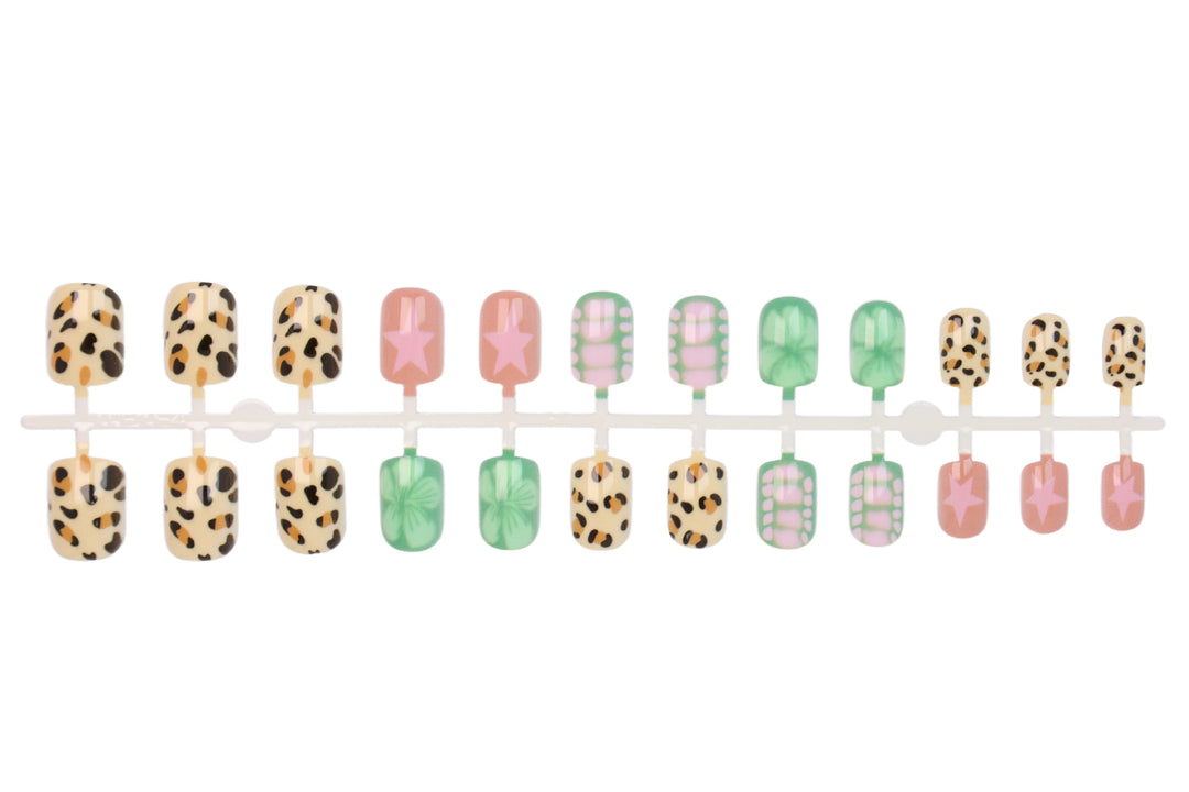 Nail kit with modern animal and flower designs Stornfield
