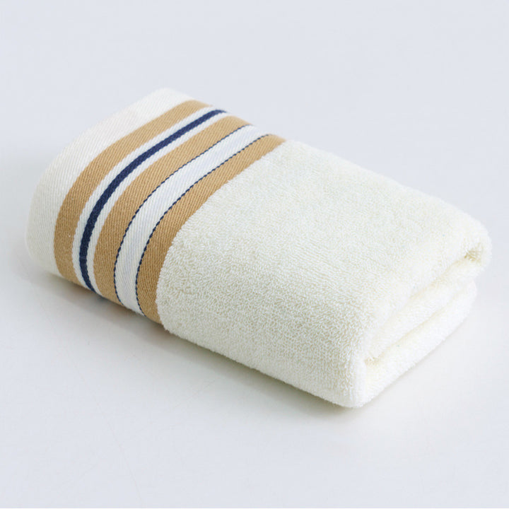 Highly absorbent luxury bath towel made of cotton terry with decorative stripes