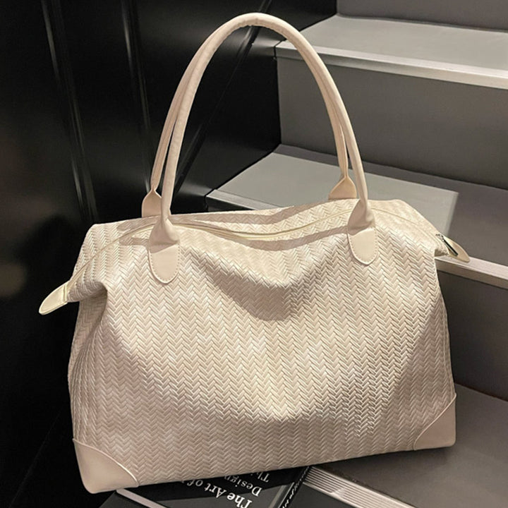 Luxurious Travel Bag In Modern Zigzag Pattern Stornfield
