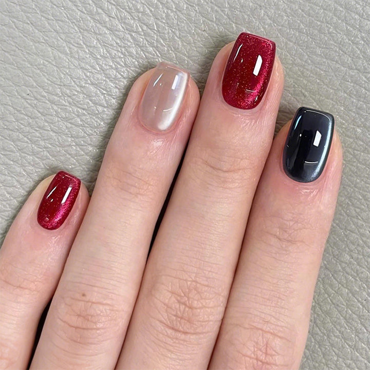 Elegant Press-On Nail Art Set with Sparkling Designs Stornfield