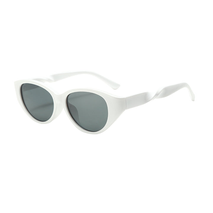 Women Vintage-inspired Sunglasses with Textured Frame Stornfield