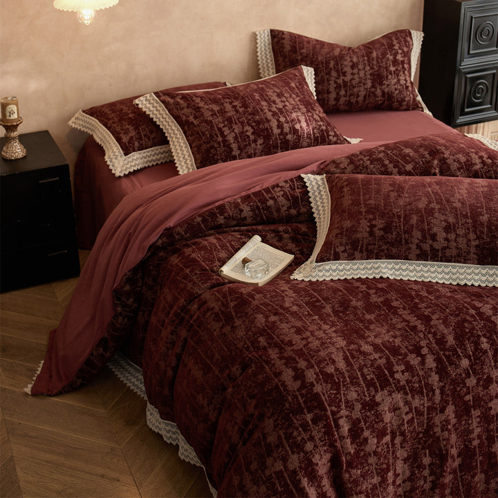 Luxurious velvet bedding set with lace trim