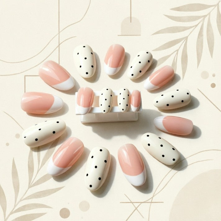 Artificial nails with Polka Dots Stornfield