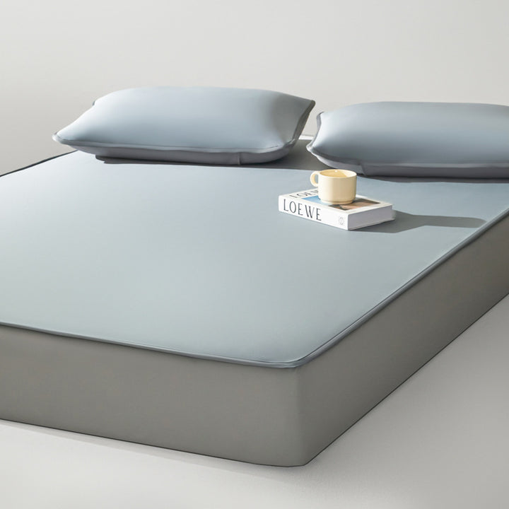 Waterproof mattress protector fitted sheet with breathable PU coating and extra deep pocket