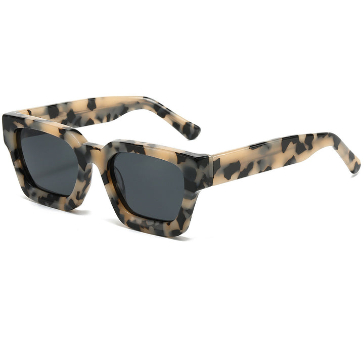 Women's designer sunglasses with modern, square frame and UV protection Stornfield
