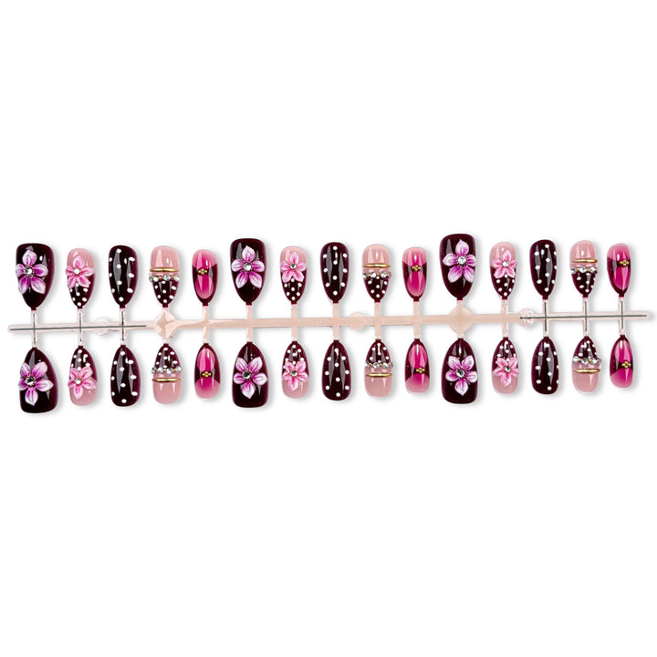 Decorative Press-On Nail Art Set with Floral Accents 1790746306