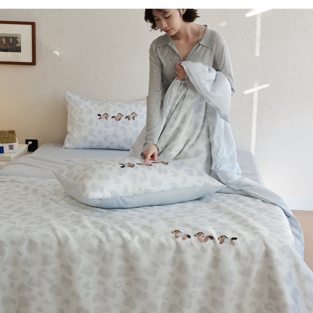 Embroidered Animal-Motif Reversible Cotton Duvet Cover Set with Breathable Sateen Finish
