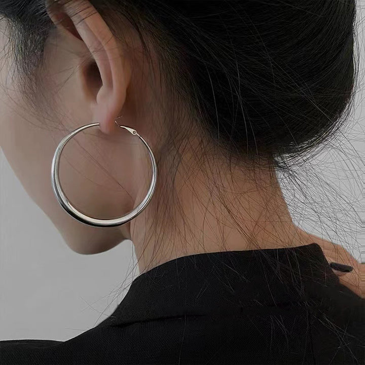 Elegant and Timeless Earrings Stornfield