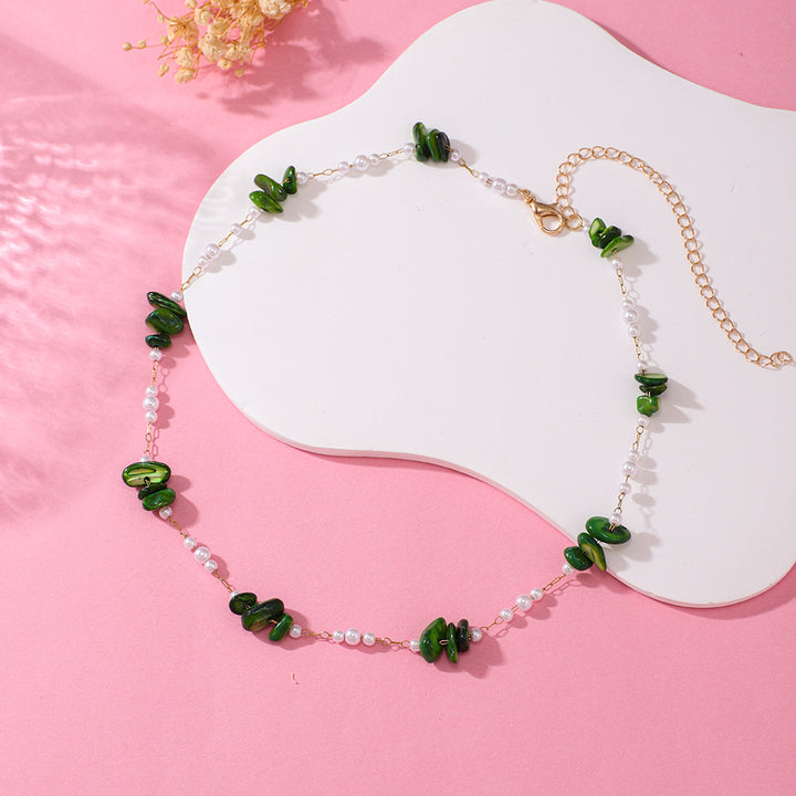Elegant Floral Beaded Necklace Stornfield