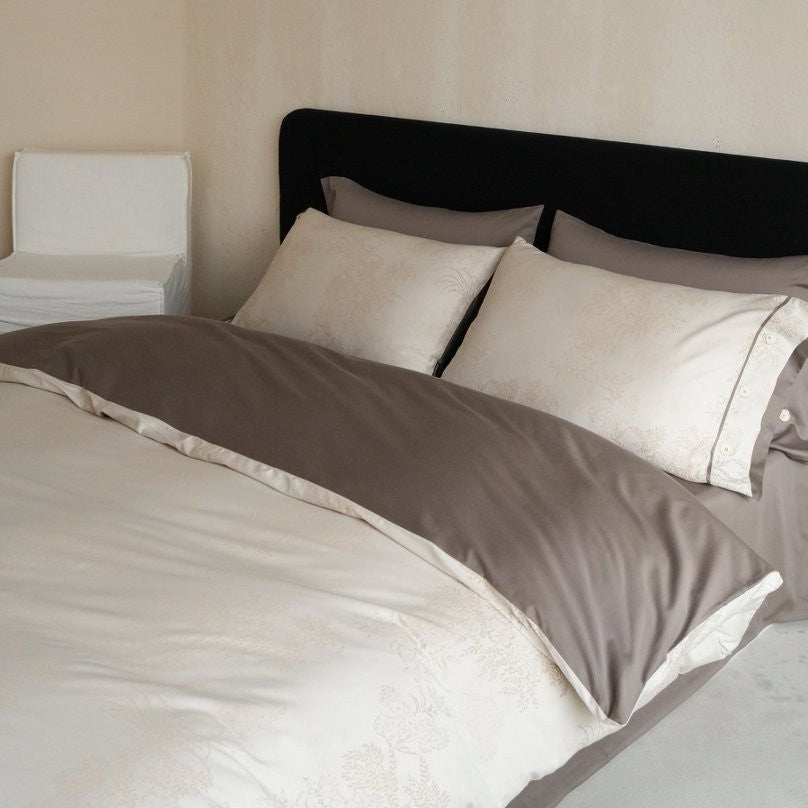 Luxury Cotton-Sateen Duvet Cover Set with Subtle Tonal Micro-Print & Hidden Closure