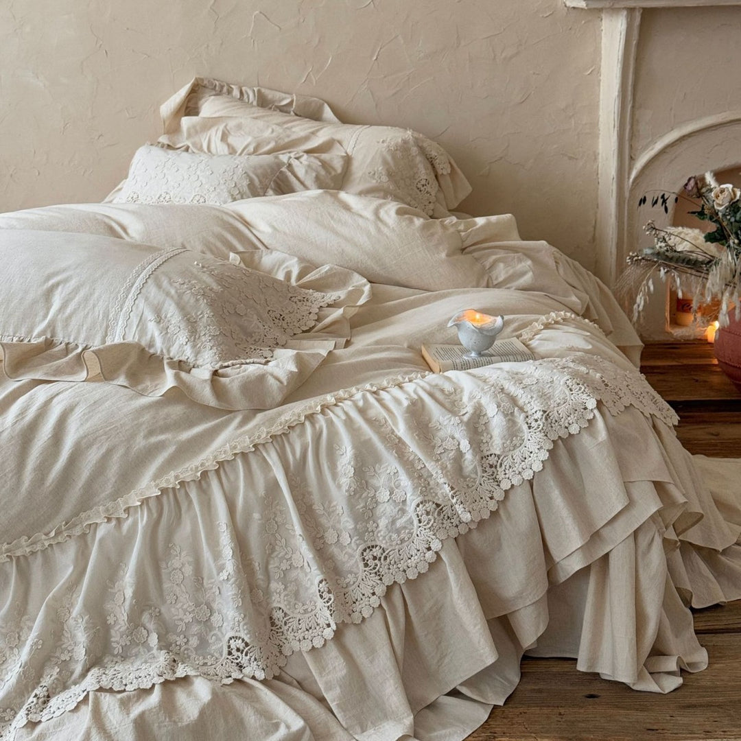 Ruffled Lace-Trim Duvet Cover Bedding Set with Decorative Pillow Shams