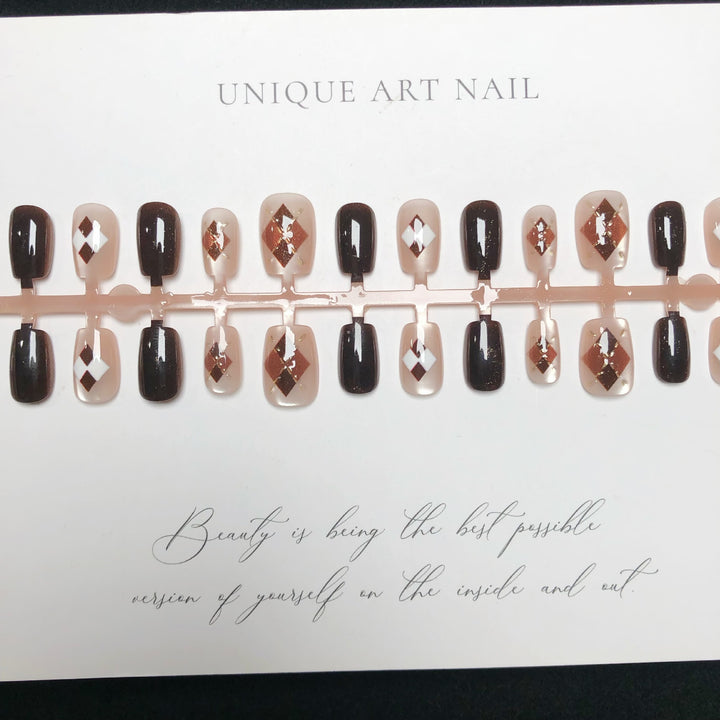Decorative Press-On Nail Art Set with Geometric Patterns