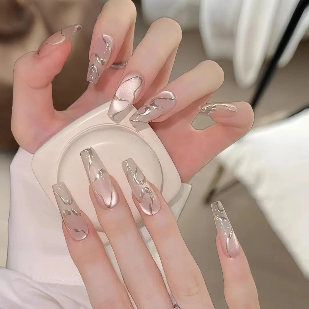 Elegant Marble Effect Press-On Nail Set