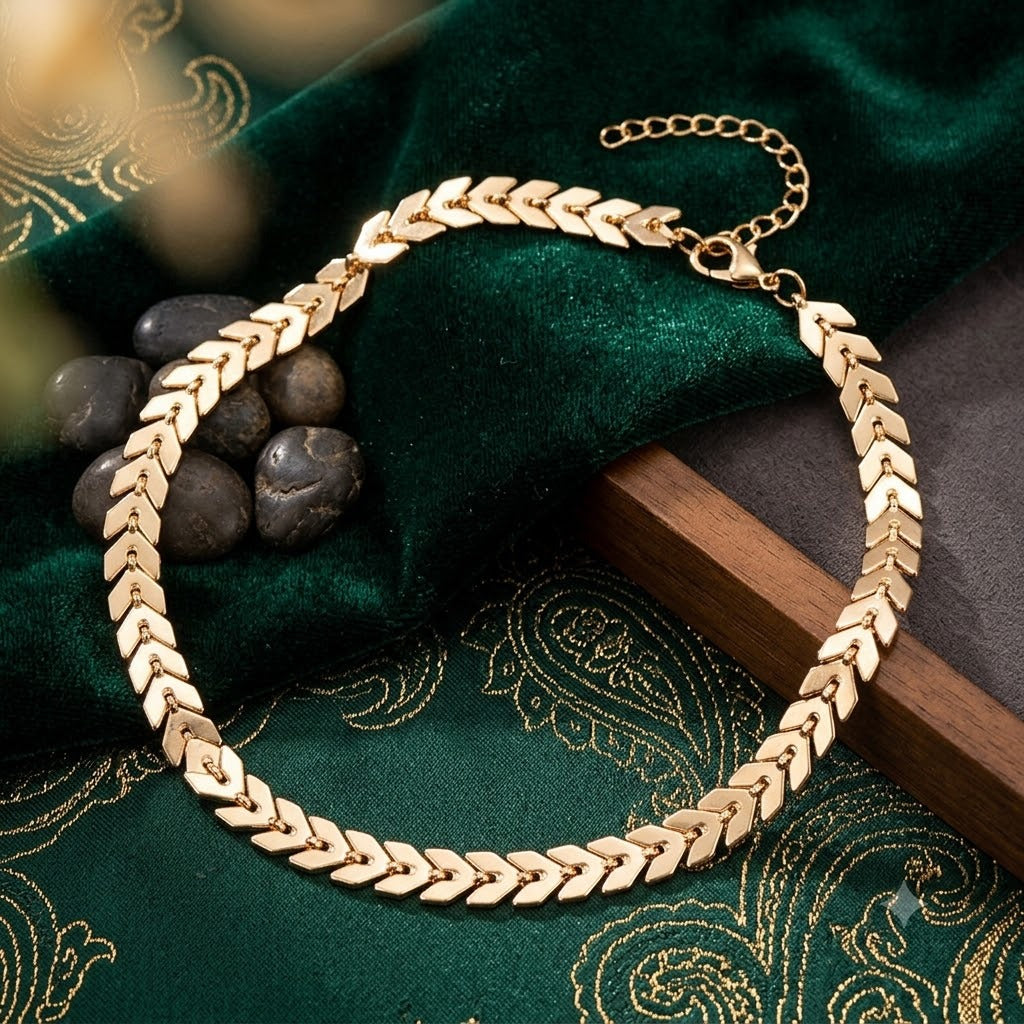 Elegant Gold Chain Necklace Stornfield