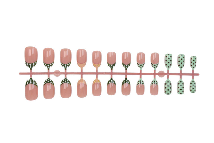 Artificial nail set with creative dot and glitter design Stornfield