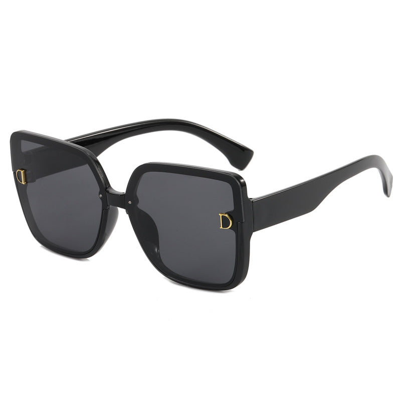 Women's trendy square sunglasses in minimalist design Stornfield