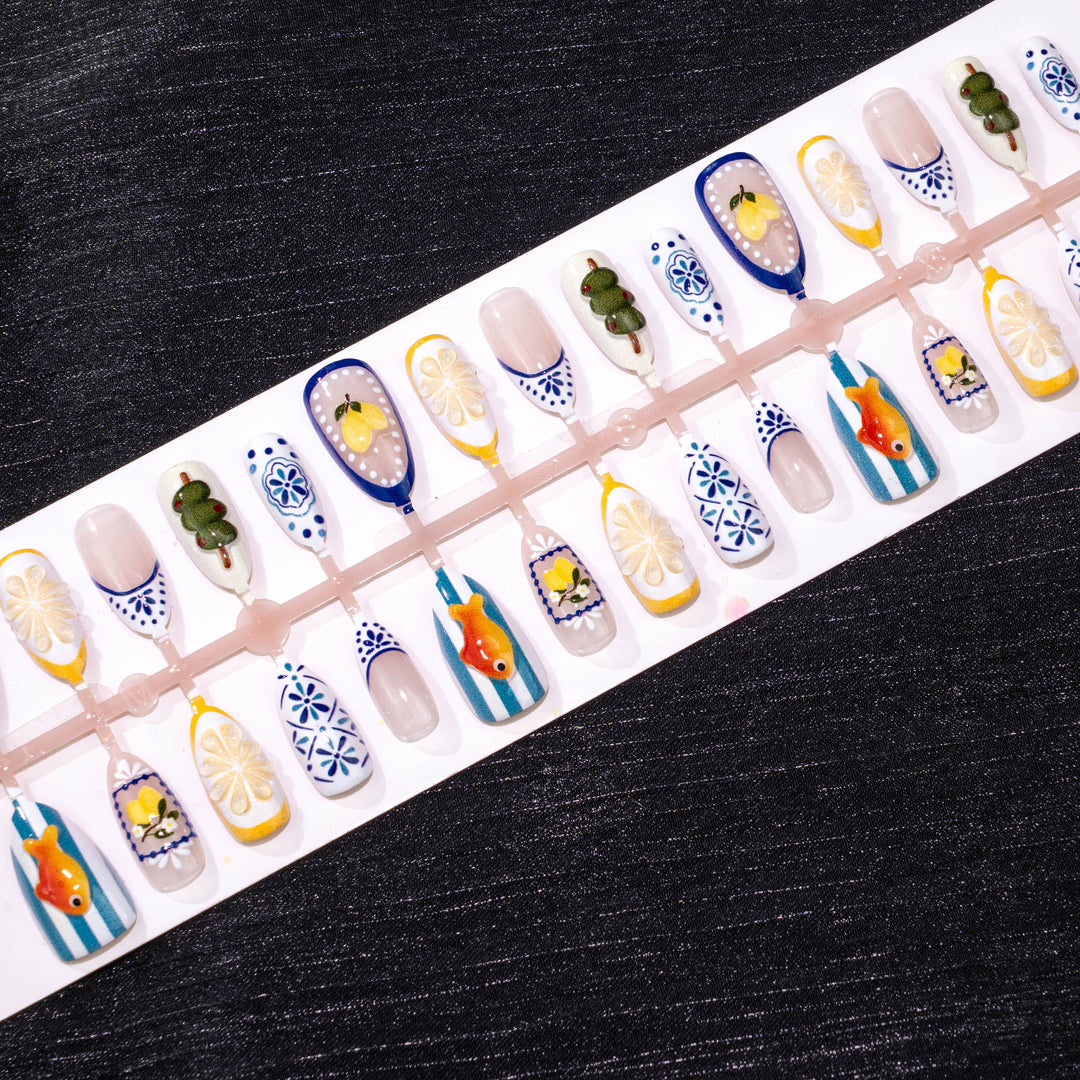 Decorative Themed Press-On Nails