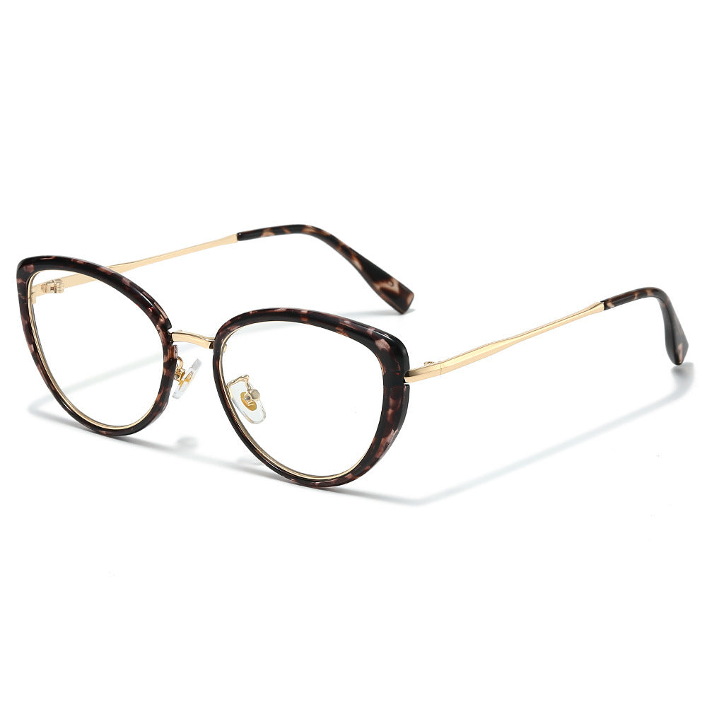 Fashion-Forward Cat-Eye Sunglasses with Trendy Tortoiseshell Frame Stornfield