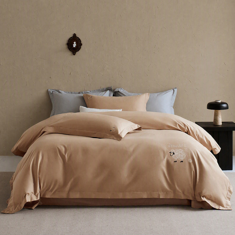 Minimalist Embroidered Lamb Cotton Sateen Duvet Cover Ensemble