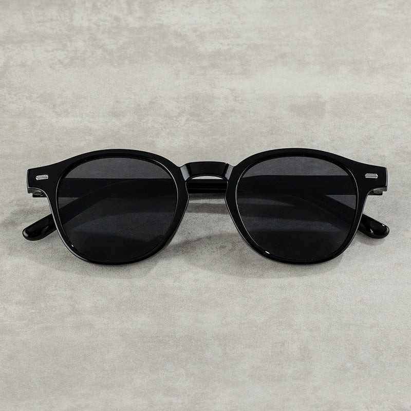 Vintage-Inspired Round Frame Sunglasses Stornfield