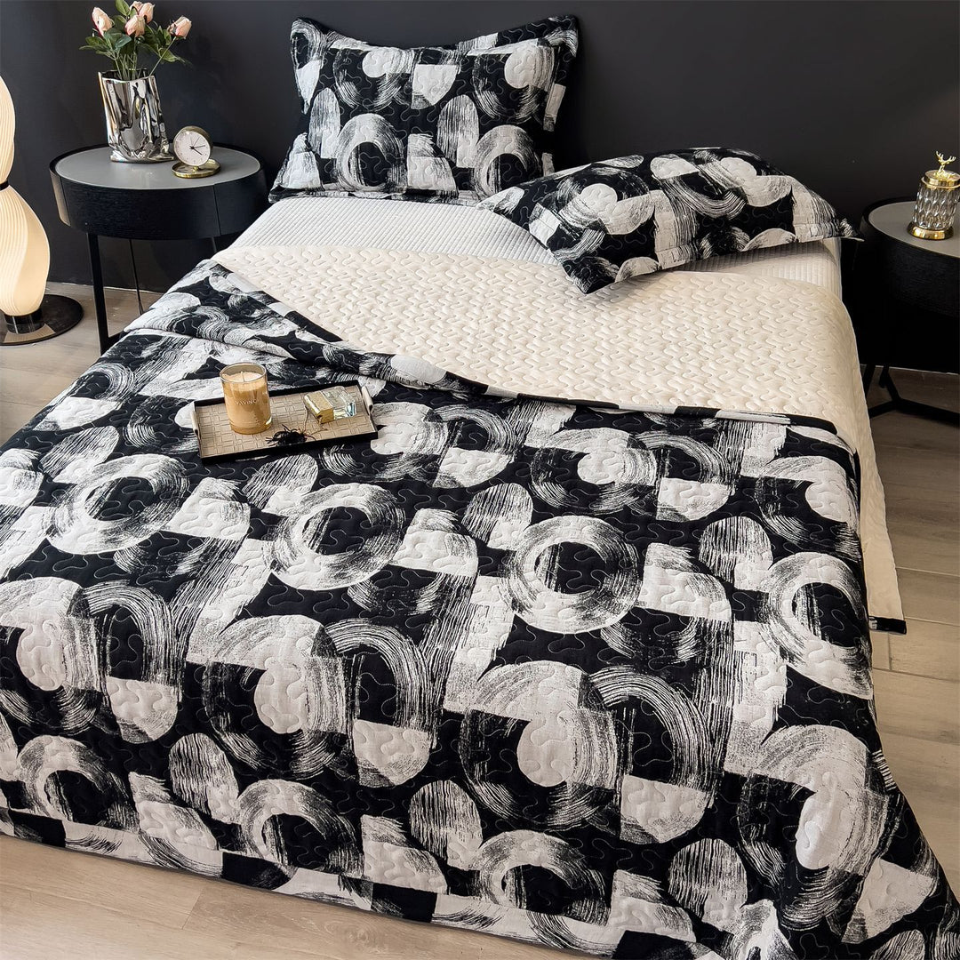 Quilted Bedspread and Pillow Sham Set with Scallop Stitching and Lightweight Microfiber