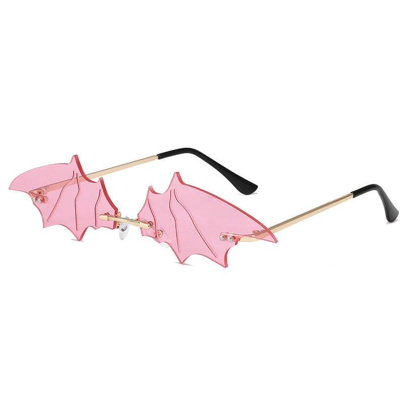 Women's designer sunglasses in exceptional bat style Stornfield