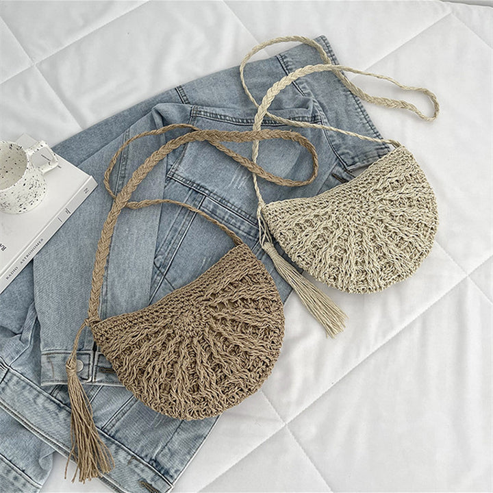 Hand-knotted shoulder bag with fringes Stornfield