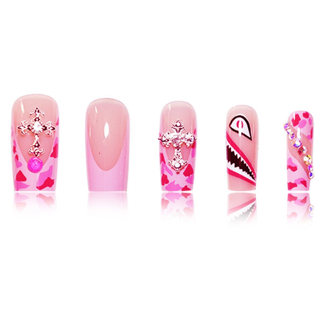 Trendy Artistic Press-On Nail Enhancements Stornfield